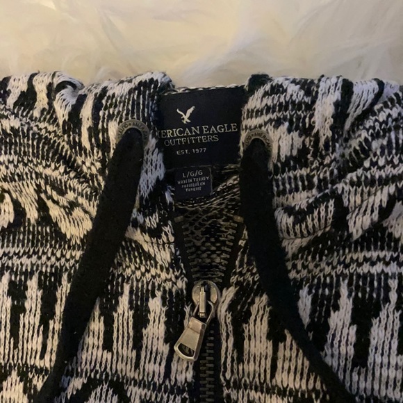 American eagle Aztec zip up hoodie - Picture 2 of 3